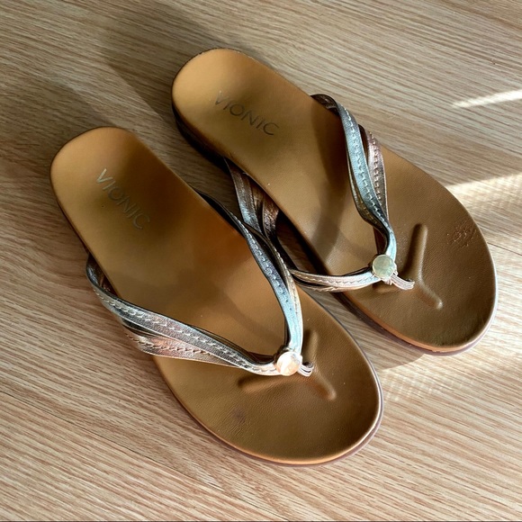 Vionic Rose Gold & Gold Leather Strap Sandals 6M - Picture 1 of 11